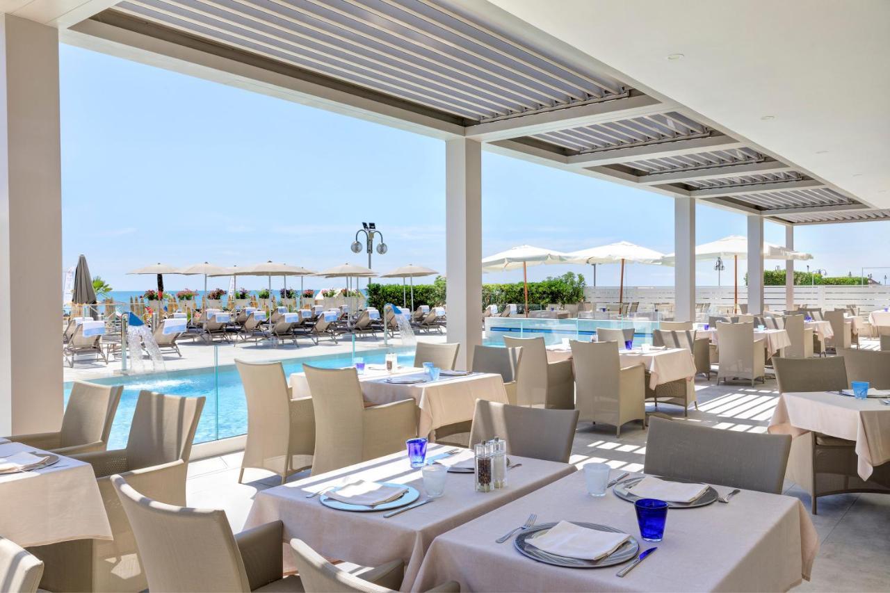 Hotel Cavalieri Palace & Suites Lido di Jesolo Exterior photo