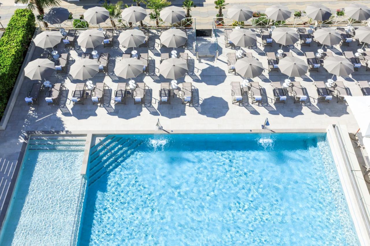 Hotel Cavalieri Palace & Suites Lido di Jesolo Exterior photo