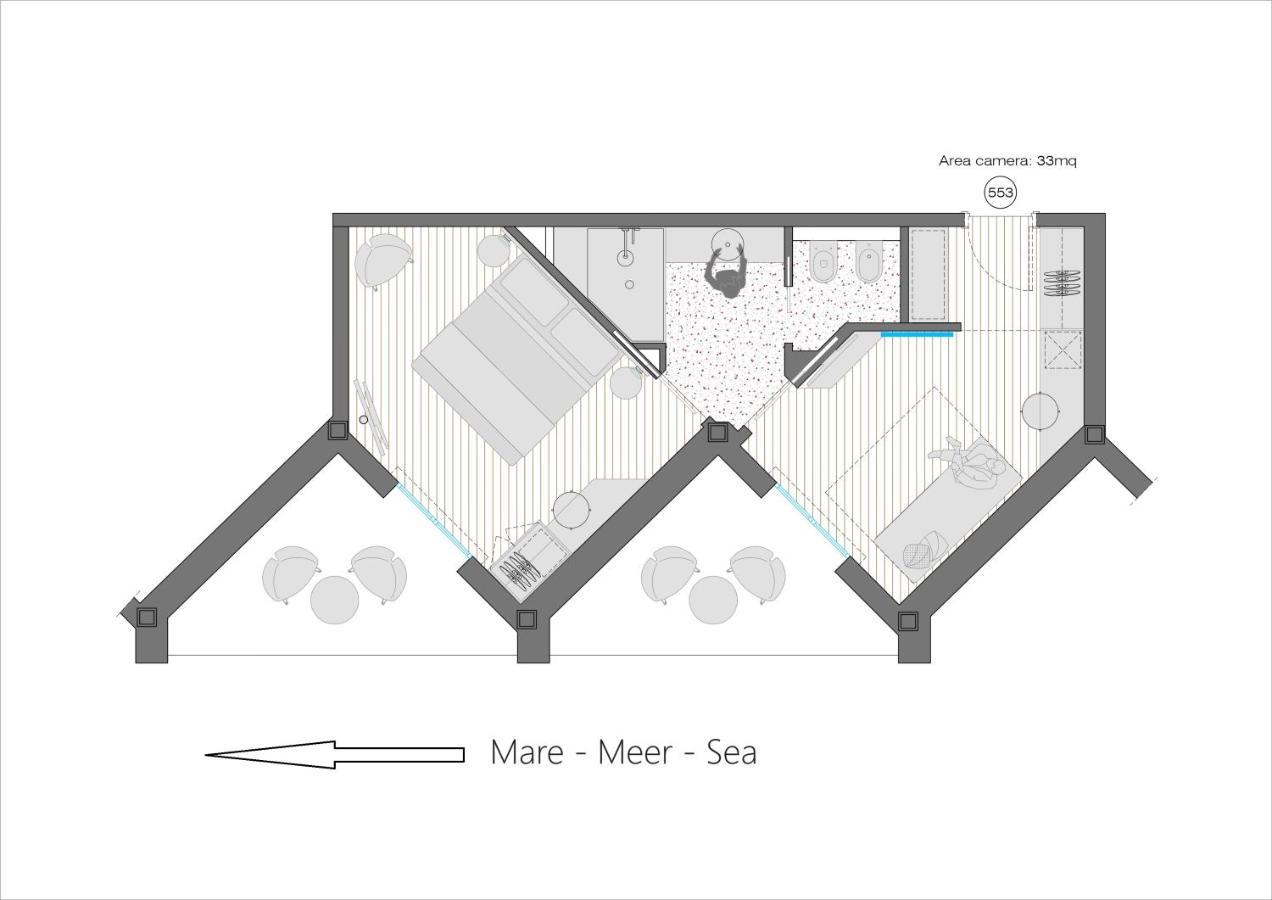 Hotel Cavalieri Palace & Suites Lido di Jesolo Exterior photo